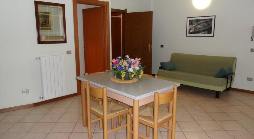 Casa Vacanze Touring Verbania Exteriér fotografie